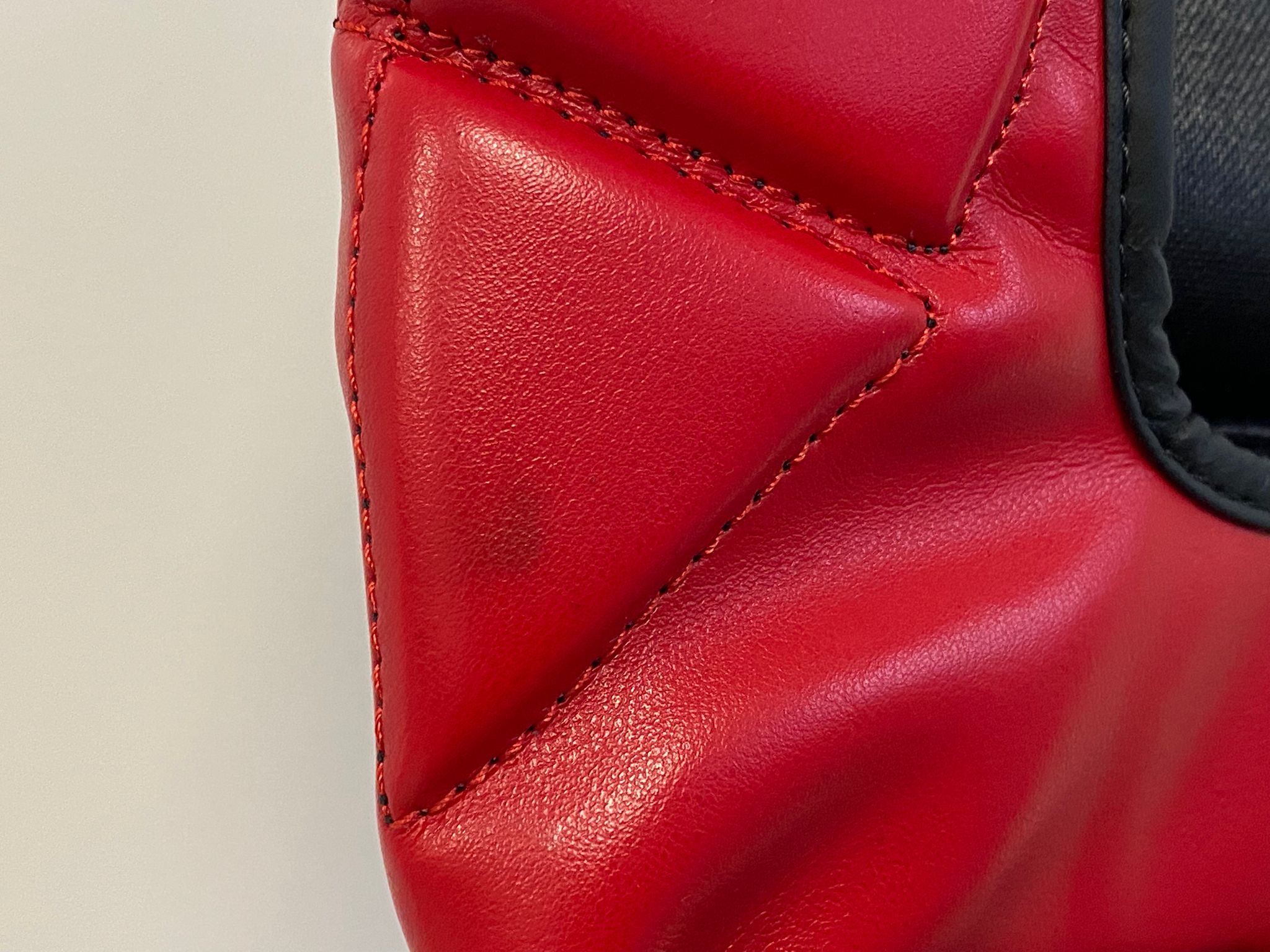 OFERTA SPECJALNA! PRZECZYTAJ OPIS! - Rękawice MMA XL - Phantom Red - Valor Series | DBX Bushido e1v3_xxl_przebarwionko