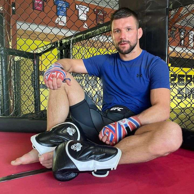 Rękawice bokserskie 12oz - Blaze White - Legacy Series | DBX Bushido