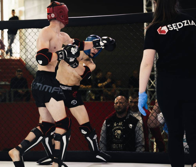 Rękawice bokserskie 16oz - Classic White - Origin Series | DBX Bushido