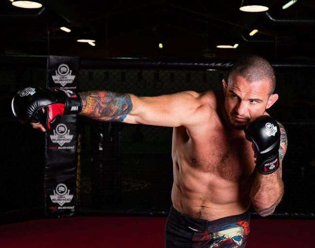 Rękawice MMA sparingowe S/M - Phantom Red - Valor Series