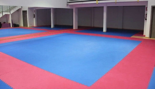 Mata do ćwiczeń z Ceryfikatem Bezpieczeństwa - Puzzle 1x1m - Tatami 4 cm