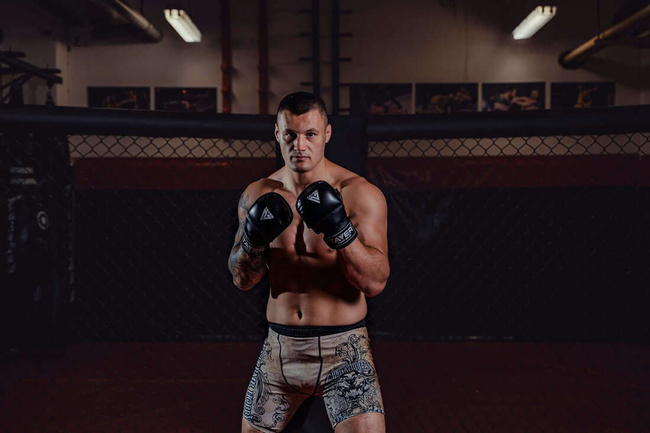 Rękawice MMA sparingowe M - Taver Black - Origin Series