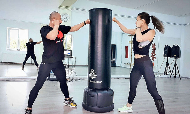 Worek bokserski stojący DBX BUSHDO TLS-O 180 CM 140 KG