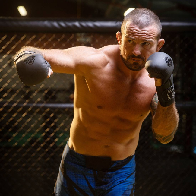 Rękawice MMA sparingowe XL - Black Master - Valor Series