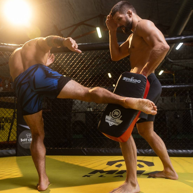 T55 | Tajska tarcza treningowa o wydłużonym profilu | 1 sztuka