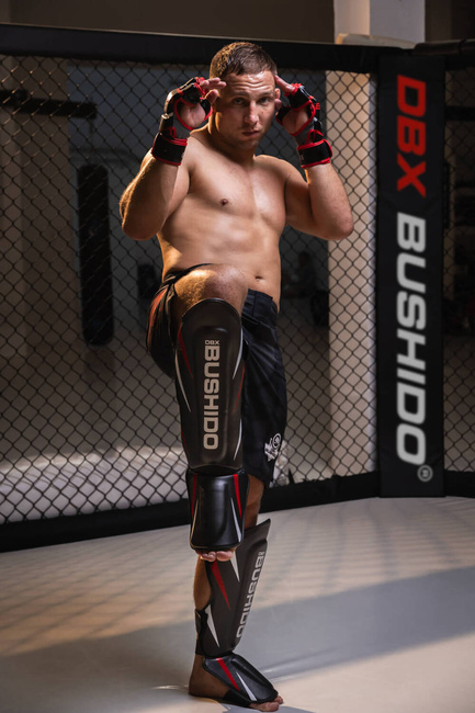 Ochraniacze na piszczele XL - Ninja | DBX Bushido