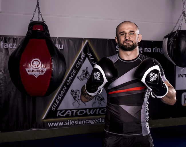 Rękawice bokserskie 12oz - Blaze White - Legacy Series | DBX Bushido