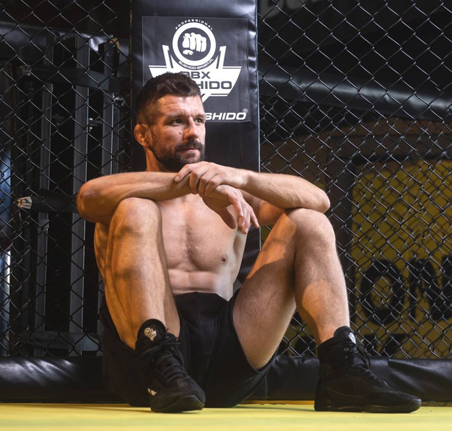 OFERTA SPECJALNA! PRZECZYTAJ OPIS! - Buty treningowe MMA BOKS ZAPASY ARS-2051B - Rozmiar 41