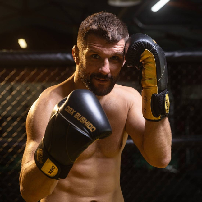 OFERTA SPECJALNA! PRZECZYTAJ OPIS! - Rękawice bokserskie "Hammer - Gold" ze skóry naturalnej 16oz