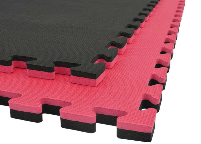 Mata do ćwiczeń z Ceryfikatem Bezpieczeństwa - Puzzle 1x1m - Tatami 4 cm - Czarno Czerwona 