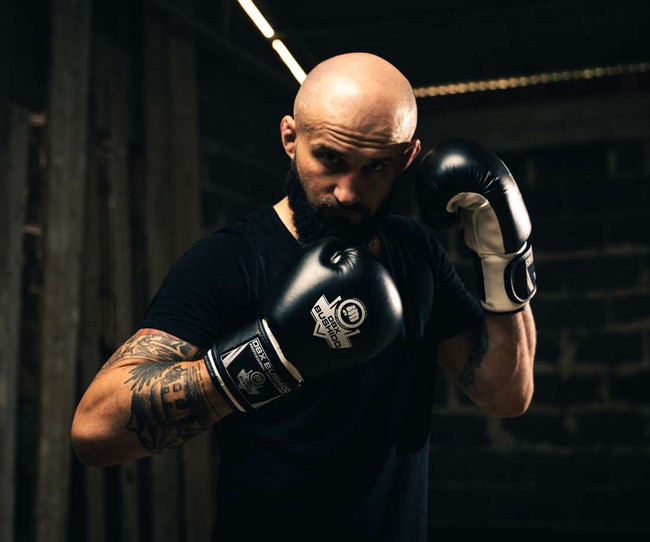 Rękawice bokserskie 16oz - Classic White - Origin Series | DBX Bushido