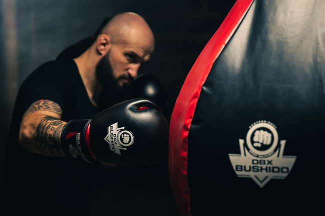 OFERTA SPECJALNA! PRZECZYTAJ OPIS! - RĘKAWICE BOKSERSKIE SPARINGOWE BUSHIDO 10 OZ Model ARB-407