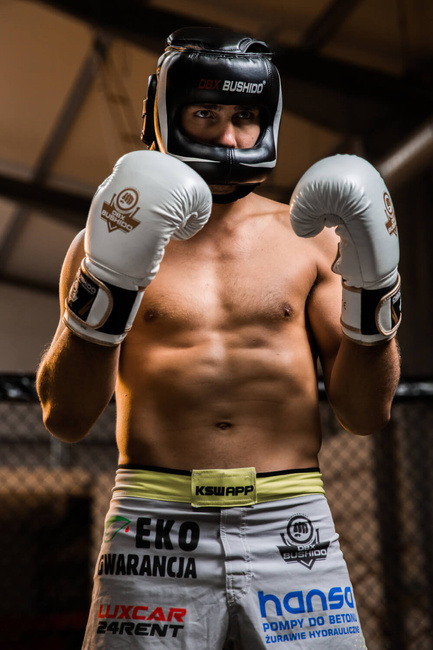 Kask bokserski z osłoną L – Ninja