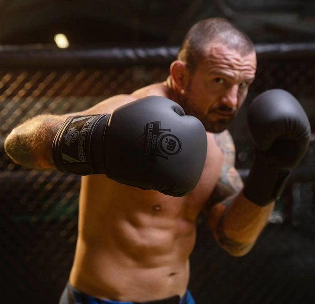 Rękawice bokserskie 14oz - Black Master -  Valor Series | DBX Bushido