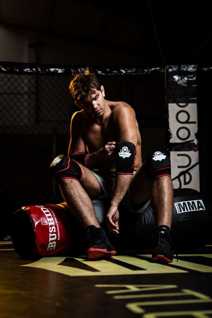 Ochraniacze na łokcie - ściągacze elastyczne na łokcie ARP-2106  M | DBX Bushido