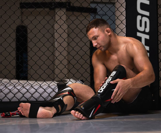 Ochraniacze na piszczele XL - Ninja | DBX Bushido