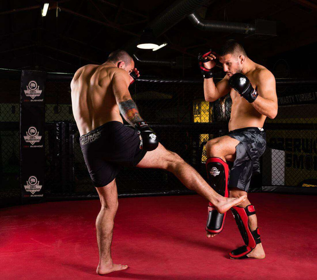 Rękawice MMA sparingowe S/M - Phantom Red - Valor Series