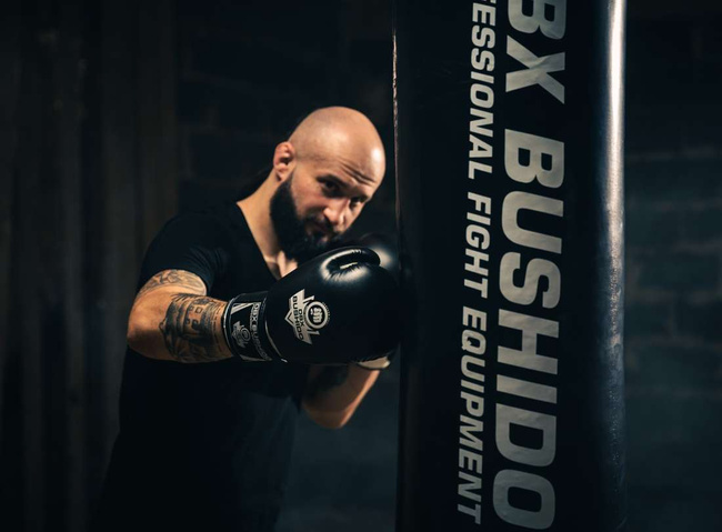 Rękawice bokserskie 6oz - Classic White - Origin Series | DBX Bushido