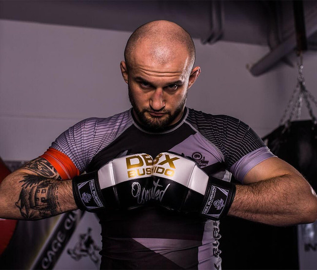 Rękawice MMA sparingowe L/XL - Undefeated - Valor Series | DBX Bushido